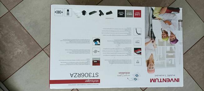 odkurzacz podłogowy 700W, firmy Inventum, model ST306RZA