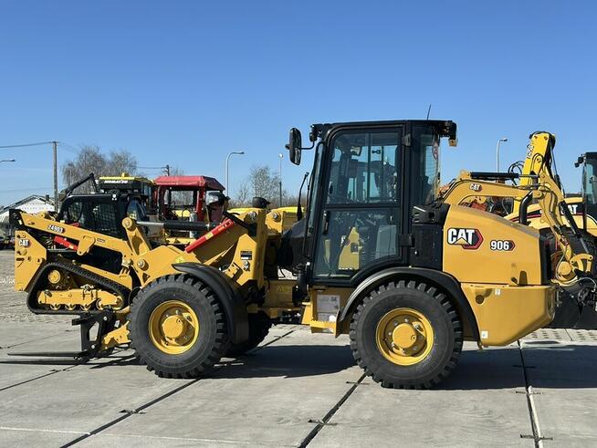 ŁADOWARKA KOŁOWA CATERPILLAR 906