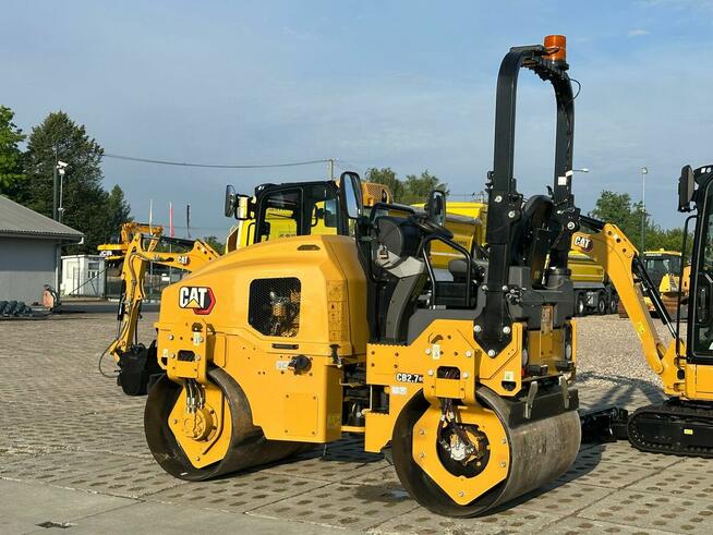WALEC DROGOWY MARKI CATERPILLAR CB2.7 GC