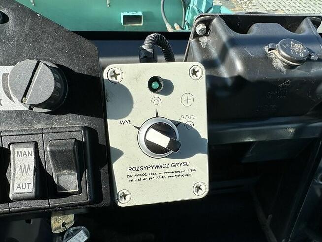 WALEC DROGOWY AMMANN AV130X