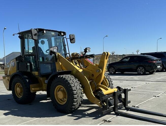 ŁADOWARKA KOŁOWA CATERPILLAR 906