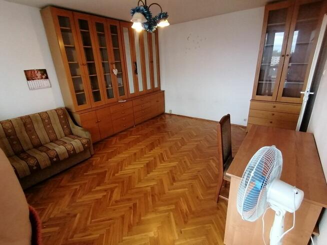 Rozkładowe, balkon, winda. Przy metrze. Grunt uregulowany