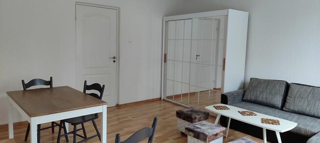 Czyste, jasne mieszkanie na Loefflera.