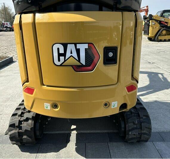 FABRYCZNIE NOWA MINIKOPARKA CATERPILLAR 301.8