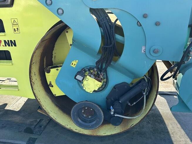 WALEC DROGOWY AMMANN AV130X