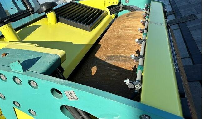 WALEC DROGOWY AMMANN AV130X