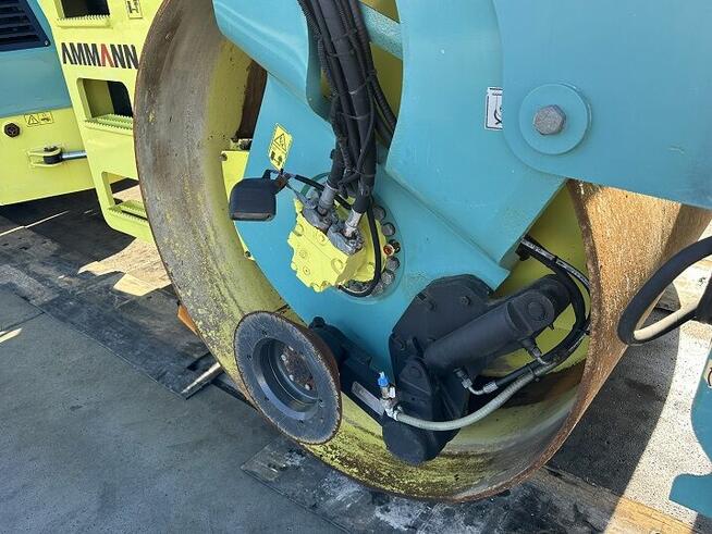 WALEC DROGOWY MARKI AMMANN AV130X