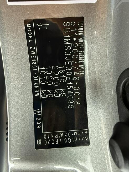 Toyota Auris Hybryda niski przebieg oryginalny lakier !!!