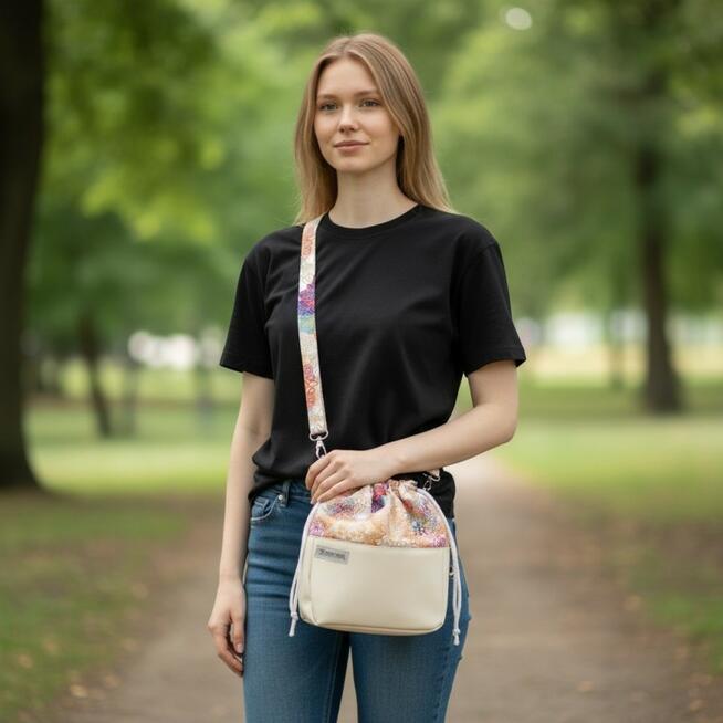 Torebka Sakiewka Kremowa z Motywem Mandali – Handmade