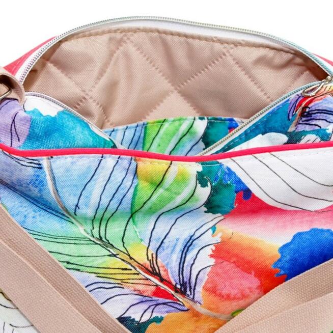 Torebka Na Ramię z Motywem Piórek i Różową Ekoskórą – Handmade