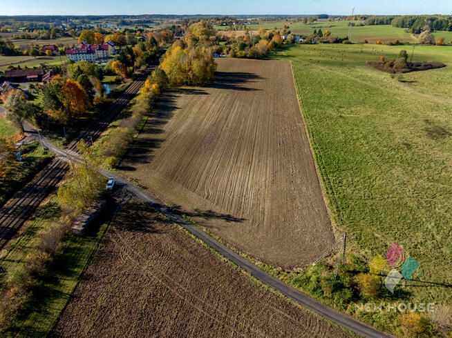 Działka z warunkami zab. pod 3 budynki mieszkalne