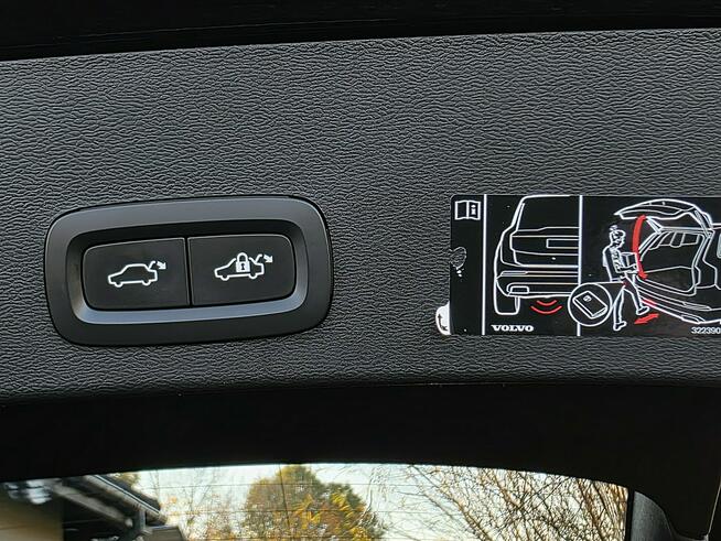 Volvo XC 40 serwis ASO, automat, 4x4, hak