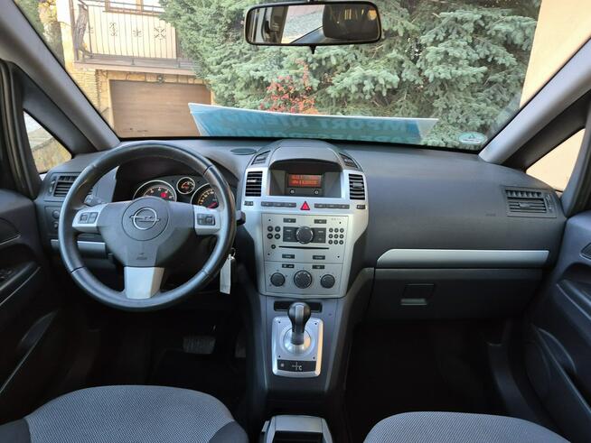 Opel Zafira 1.8B 140KM, 2012r, Org. Lakier, Automat, Przebieg 165tyś, 7 Osób