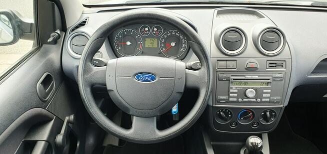 Ford Fiesta Bez korozji/Zadbany/Bezwypadkowy/Klimatyzacja sprawna