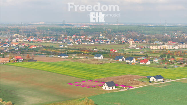 Działka budowlana 1539 m² z warunkami zabudowy