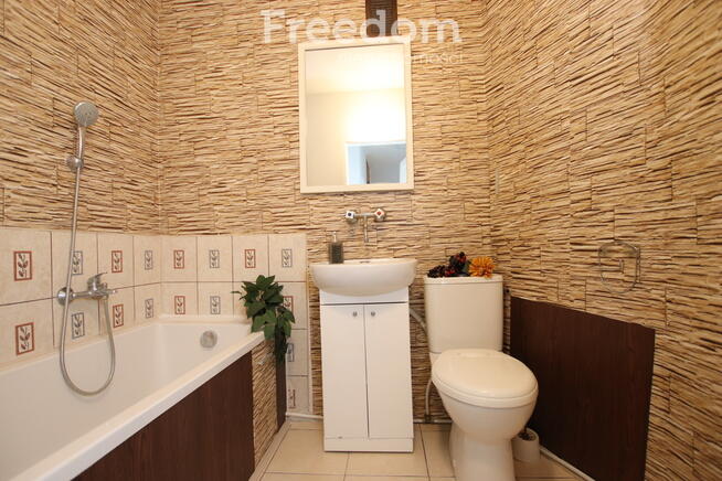 Zadbane 2 pokoje z balkonem i piwnicą – 38 m²