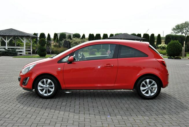 Opel Corsa 1,2 benzyna, Zarejestrowany PL , 2 SZTUKI bezwypadkowy, niski przebieg