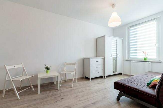 Jasna, funkcjonalna kawalerka do wynajęcia, Lisa 2