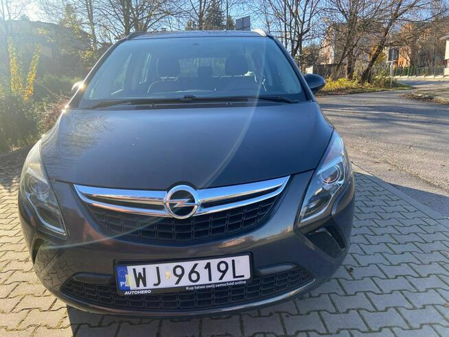 Opel Zafira Bezwypadkowy Hak ładny zadbany EURO 6