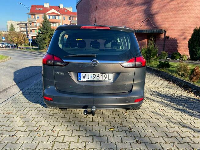 Opel Zafira Bezwypadkowy Hak ładny zadbany EURO 6