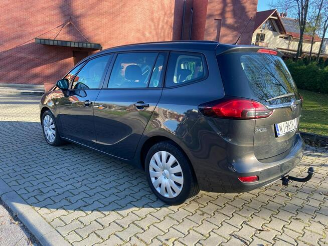 Opel Zafira Bezwypadkowy Hak ładny zadbany EURO 6
