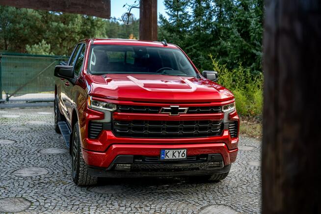 Chevrolet Silverado K1500 / Duramax 3.0L 305KM / Długa paka / 4x4 / 2024 / PL MENU DIESEL
