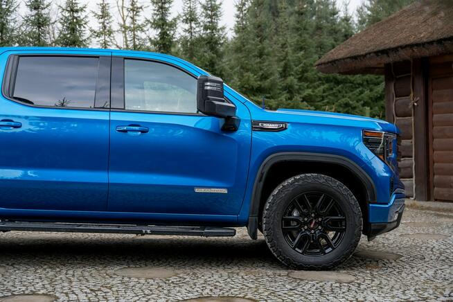 GMC Sierra 3.0 R6 / 277 KM / 4x4 / 2023 / Bezwypadkowy / Niski przebieg