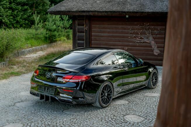 Mercedes C 63 AMG COUPE / Carbon Body KIT / 4.0 V8 476HP