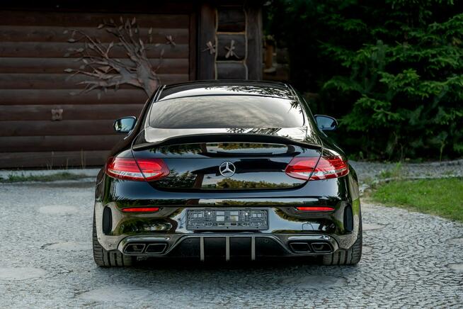 Mercedes C 63 AMG COUPE / Carbon Body KIT / 4.0 V8 476HP