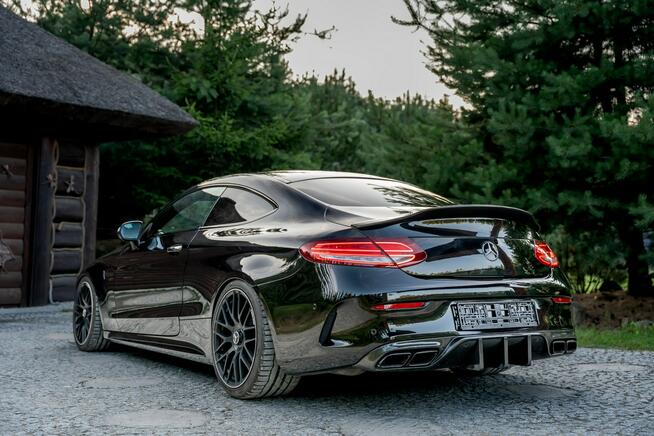 Mercedes C 63 AMG COUPE / Carbon Body KIT / 4.0 V8 476HP