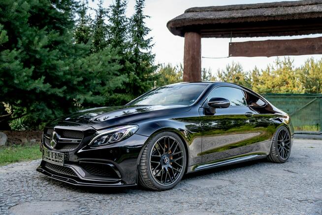 Mercedes C 63 AMG COUPE / Carbon Body KIT / 4.0 V8 476HP