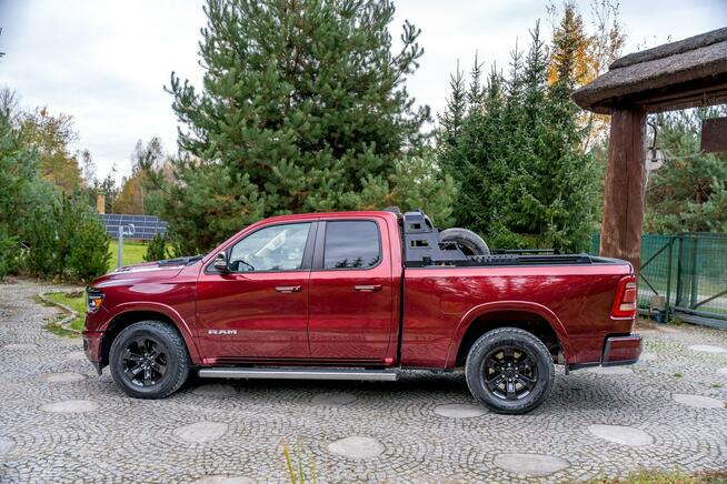 Crew Cab Laramie / 5.7 V8 HEMI / DOINWESTOWANY / Bogata wyposażenie