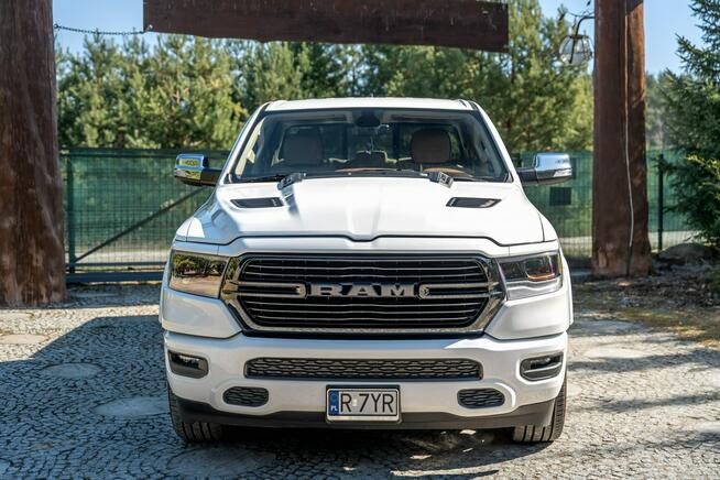 DODGE RAM 1500 LARAMIE 5.7 PIĘKNE WNĘTRZE BOGATO WYPOSAŻONY 2020R.