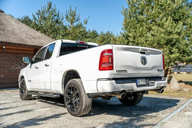 DODGE RAM 1500 LARAMIE 5.7 PIĘKNE WNĘTRZE BOGATO WYPOSAŻONY 2020R.