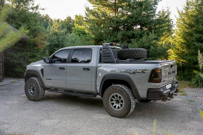 RAM 1500 TRX Lunar Edition / 2.5 LIFT Eibach / BAJA DESIGNS / Salon Polska