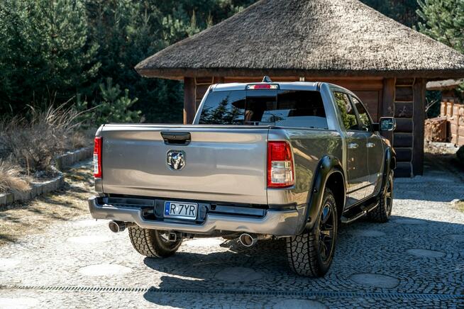 Dodge RAM 1500 / HEMI 5.7 V8 / E-TORQUE / 2022r Przebieg 1600km FV NEW