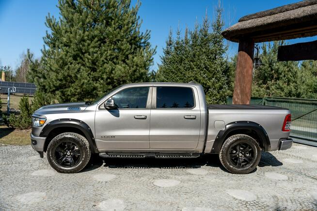 Dodge RAM 1500 / HEMI 5.7 V8 / E-TORQUE / 2022r Przebieg 1600km FV NEW