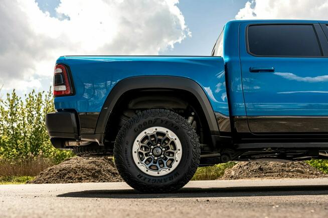 DODGE RAM TRX 5.7 V8 / 707 HP / BEZWYPADKOWY / DO AKCYZY / CARBON 2021