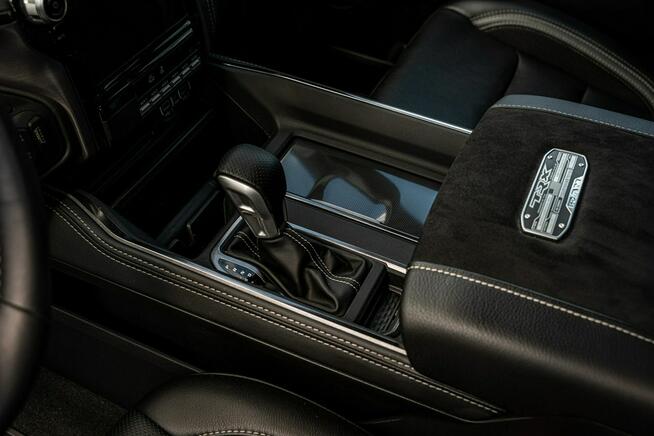 DODGE RAM TRX 5.7 V8 / 707 HP / BEZWYPADKOWY / DO AKCYZY / CARBON 2021