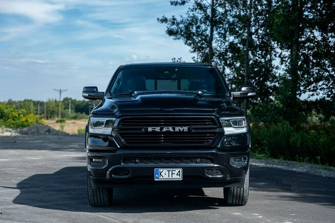DODGE / RAM 1500 eTorque 5.7 V8 Faktura Kredyt Leasing Niski przebieg