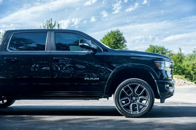 DODGE / RAM 1500 eTorque 5.7 V8 Faktura Kredyt Leasing Niski przebieg