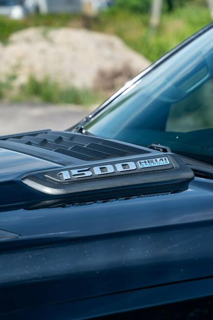 DODGE / RAM 1500 eTorque 5.7 V8 Faktura Kredyt Leasing Niski przebieg