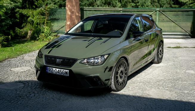 Seat Ibiza Salon Polska / Felgi OZ RACING / Sprężyny K&W / Przeszyty środek