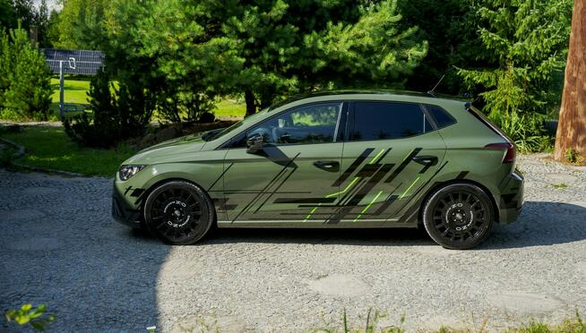 Seat Ibiza Salon Polska / Felgi OZ RACING / Sprężyny K&W / Przeszyty środek