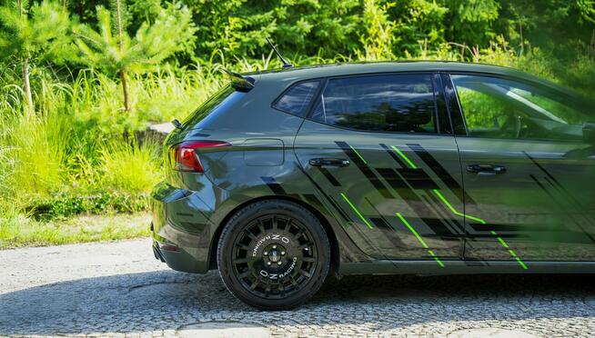 Seat Ibiza Salon Polska / Felgi OZ RACING / Sprężyny K&W / Przeszyty środek