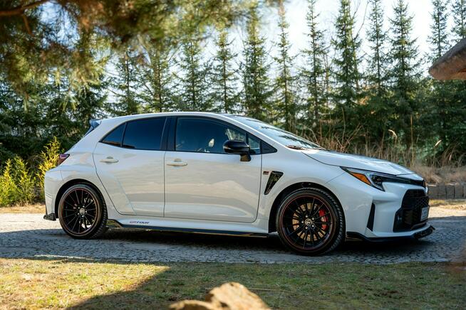 Corolla GR CORE 2024r 300KM Benzyna 4x4 Manual Nowy Faktura Leasing