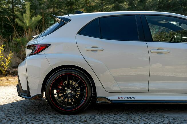 Corolla GR CORE 2024r 300KM Benzyna 4x4 Manual Nowy Faktura Leasing