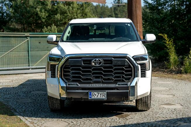 Toyota Tundra Crewmax Platinum