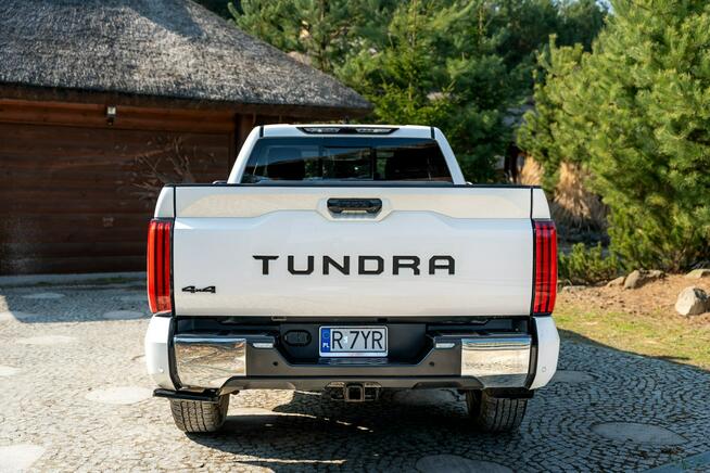 Toyota Tundra Crewmax Platinum