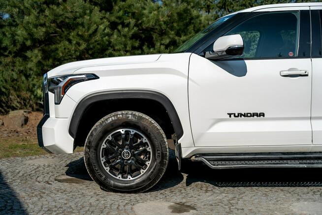 Toyota Tundra Crewmax Platinum